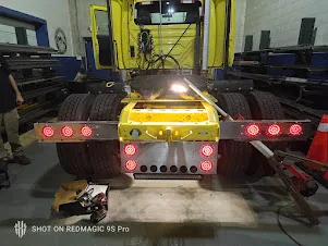 2015 Transtar Semi Truck / With Wet Line Kit